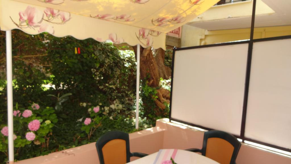 Pansion Filoxenia Apartments & Studios Tsoukaladhes Ngoại thất bức ảnh