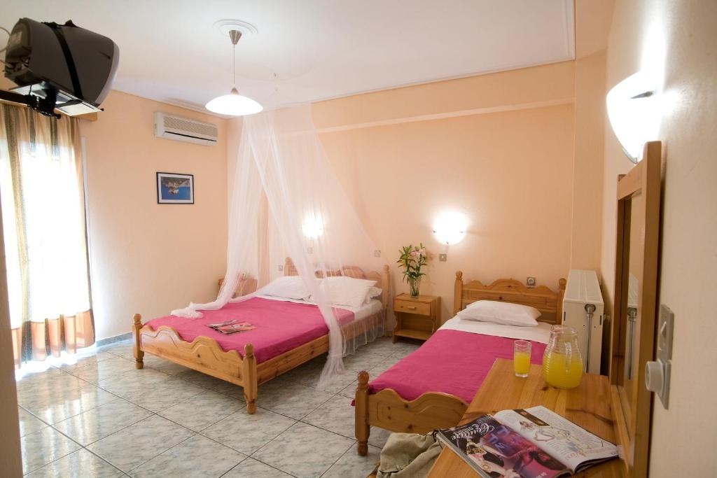 Pansion Filoxenia Apartments & Studios Tsoukaladhes Phòng bức ảnh